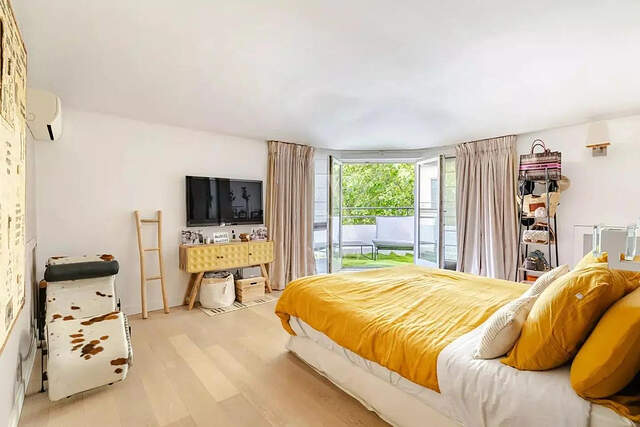 The 1st bedroom